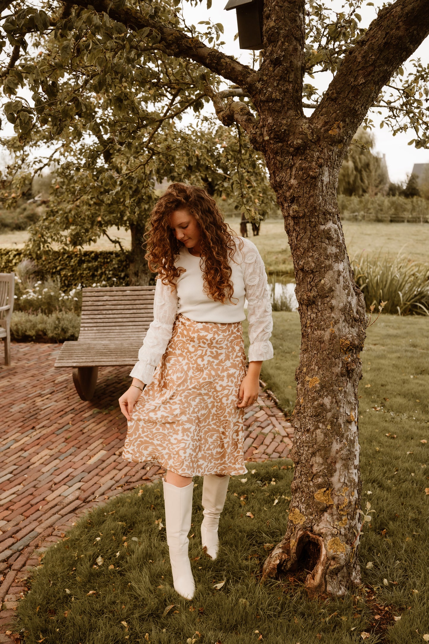 Rok Hailey satin