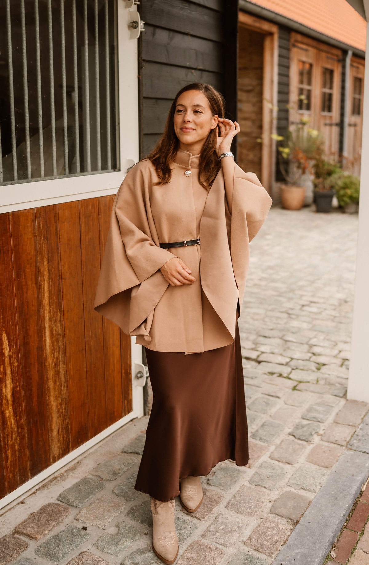 Manteljas Elvira Beige