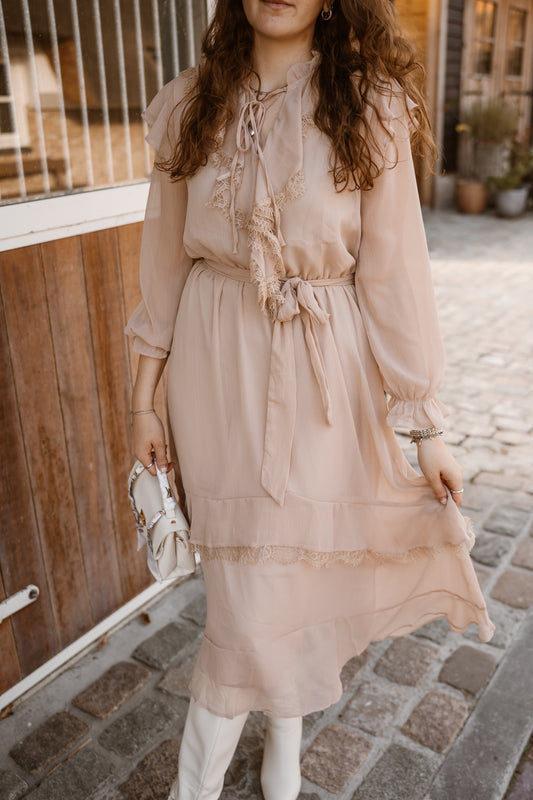 Jurk Liset blush beige