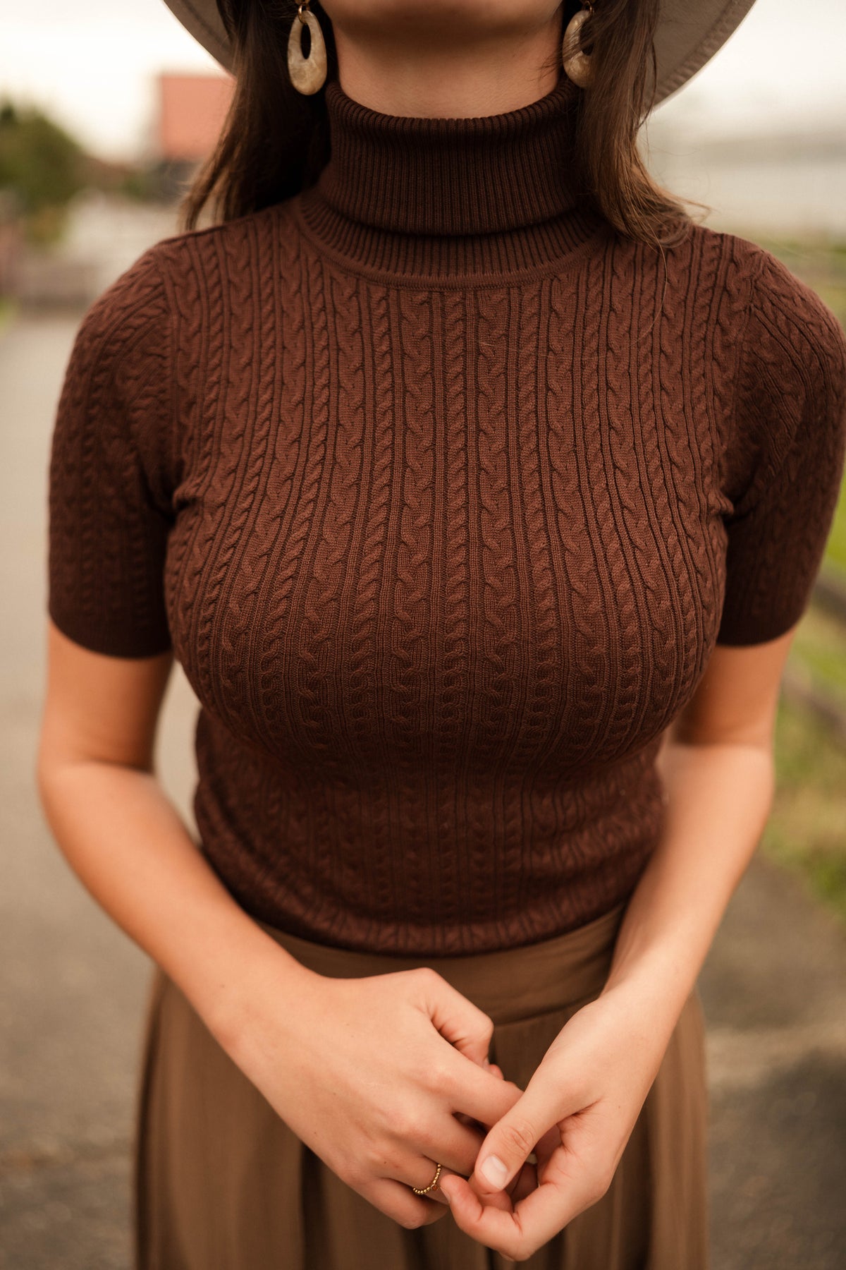 Top Livia Bruin