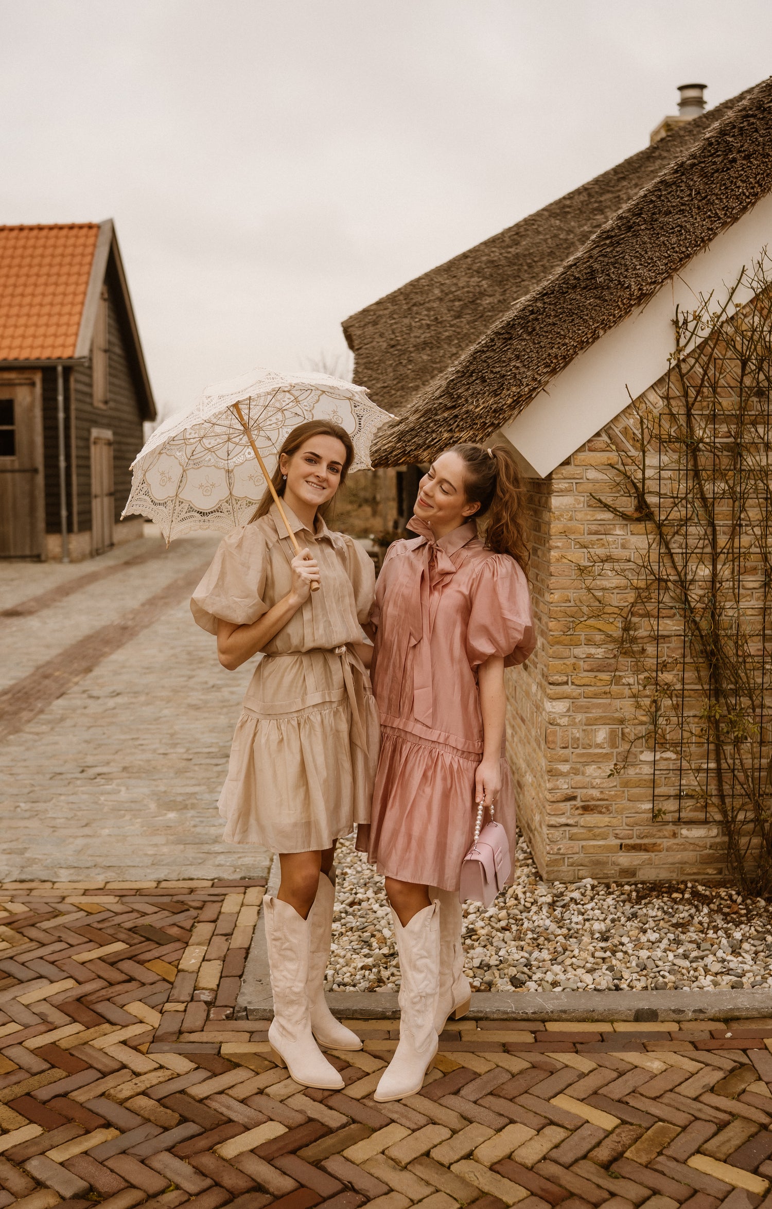 Jurk Livia champagne